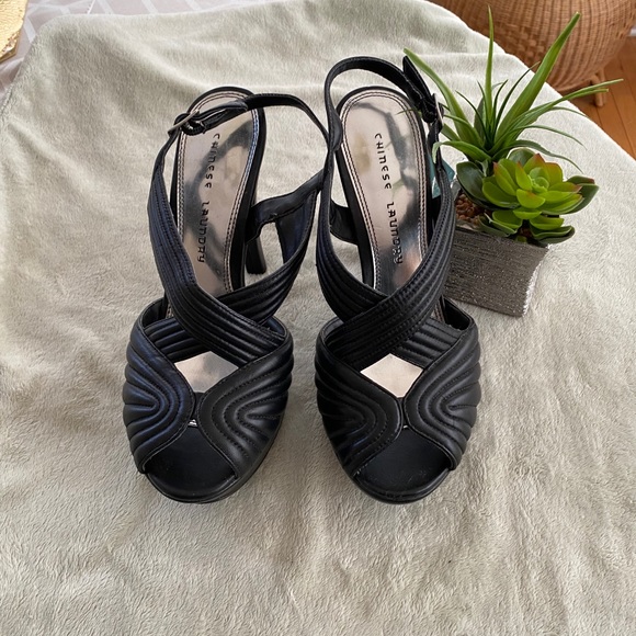 Heels - Picture 3 of 5